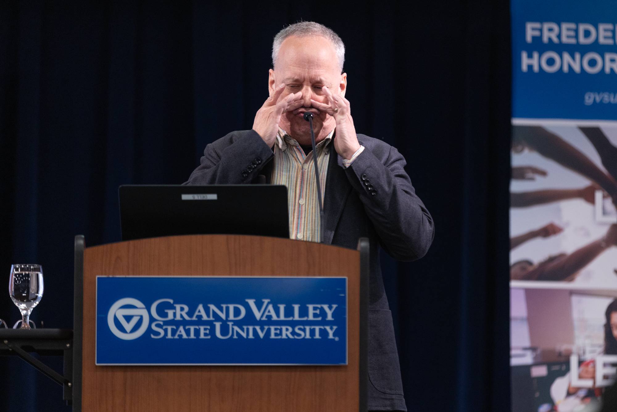 Dee Bradley Baker Photo